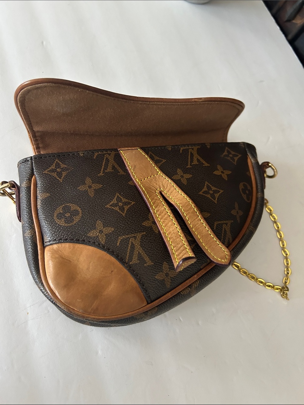 Beautiful Brown Monogram Saddle Bag with Gold Chain Strap - Picture 11 of 13